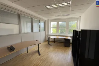 Attraktive Bürofläche in ruhiger Grünlage 
