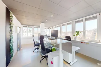 Zentrale helle Bürofläche mit Erweiterungsoption