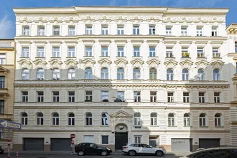 1020 WIEN - TOPLAGE in CITYNÄHE | WOHNUNGSEIGENTUMSPAKET IN STILALTBAU