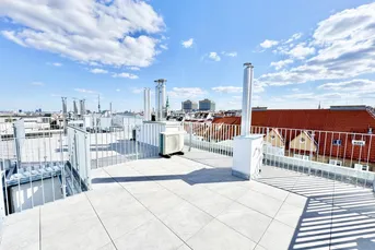 TOPLAGE NÄHE KUTSCHKERMARKT | EXKLUSIVE DACHGESCHOSSWOHNUNG | TERRASSE | WIENBLICK | ERSTBEZUG
