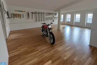 Einzigartiges Atelier-Loft mit Industriecharme: Freiraum für Ihre Visionen in Wien Neubau!