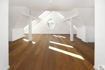 Gewinner des Klosterneuburger Stadtbildpreis 2024 ! - Neubau- Fertiggestellt -Bezugsfertig - Dachgeschosswohnung im historischem Altbau!