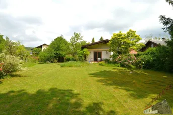 Bauträger und Investoren aufgepasst - 1.884 m² Bauland in Bad Fischau mit Altbestand - 2 Parzellen/4 Wohneinheiten möglich