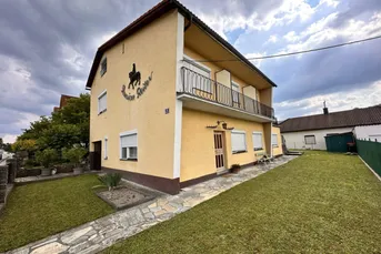 Mehrfamilienhaus mit großzügiger Fläche und vielen Zimmern in Bad Sauerbrunn - Perfekt für Kapitalanleger!