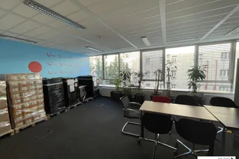 Repräsentative Bürofläche im Bürokomplex „Skyline“ mit Weitblick über Wien