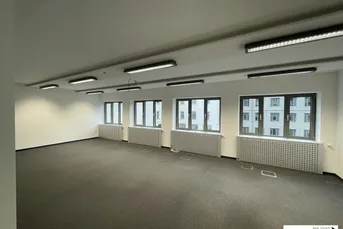 Großzügige Bürofläche beim Zentrum Rennweg