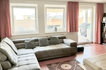Familienfreundliche 5-Zimmer-Wohnung mit Balkon in ruhiger Lage von Angerberg