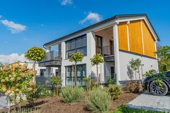 Dachgeschosswohnung mit Stil – hohe Räume, Gerlitzenblick &amp; zentrumsnahe Lage