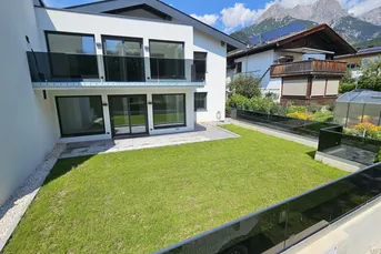 Exklusive Gartenwohnung im Dreiparteienhaus in beliebter, zentrumsnaher Lage