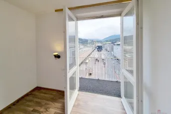 Anleger Wohnung in zentraler Lage mit traumhaftem Ausblick