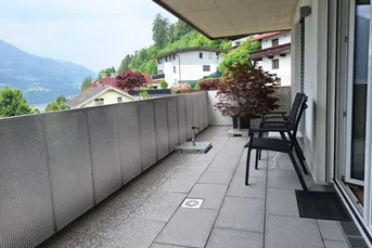 Exklusive, großzügige 3-Zimmer-Wohnung mit großer Terrasse
