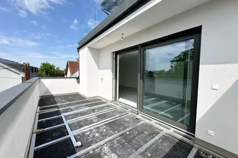 NEUBAU/ERSTBEZUG - Helle 4 ZI-Neubauwohnung mit großem Balkon - kurzfristig beziehbar!