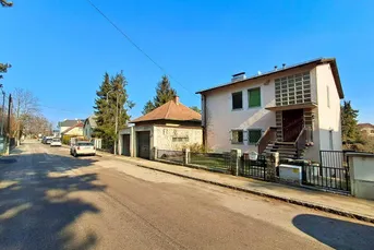 Charmantes Einfamilienhaus in idyllischer Weinberglage – unsaniert, entkernt inkl. baubewilligtem Einreichplan