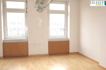 9-Zimmer Altbaubüro in der Innenstadt!
