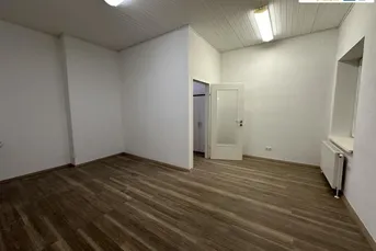 Kleines Geschäftslokal (für Massagestudio, Fußpflege etc.) in der Innenstadt!