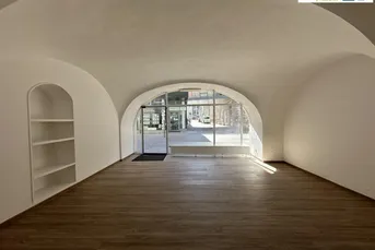 Innenstadt - Großzügiges Büro/Geschäftslokal mit Lagerfläche - Nähe Hauptbahnhof!