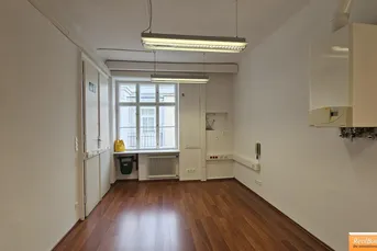 BÜROFLÄCHE - SEHR SCHÖNER ALTBAU MIT LIFT IN DER HARDTGASSE