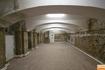 Großzügiges Halbsouterrain mit vielseitiger Nutzung in U3 Nähe – ideal als Lager, Atelier oder Hobbyraum