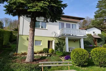 Charmantes Einfamilienhaus mit Garten