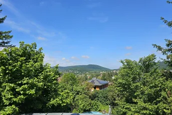 Sonniges Baugrundstück für ca. 220 m² Einfamilienhaus mit Grünblick und Fernsicht, Top Anbindung an öffentliche Verkehrsmittel
