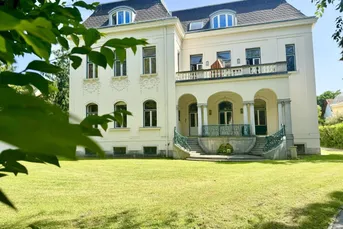 Juwel in stilvoller Jugendstilvilla, Eigengarten mit 92m2 + Parkgarten zur allgemeinen Nutzung