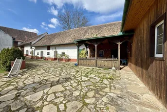 GEMÜTLICHES Haus sucht Naturliebhaber - ca. 1.388 m² Grund - 5-6 Zimmer - Terrasse - Einbauküche