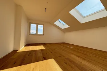 Dachgeschosswohnung in Rum: 3 Zimmer- Erstbezug mit Terrasse