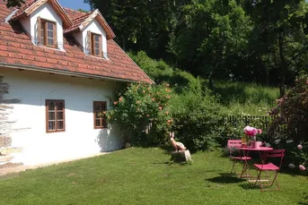 EXKLUSIVES PRESTIGE LANDHAUS INTERIOR DESIGN LUXUS PUR EINZELLAGE WACHAU 