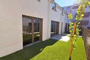 Frühlingsaktion! Ihr neues Familienparadies! WOW - Cooles Townhouse mit Garten! 4 Zimmer + Ideale Raumaufteilung + Erdwärme + Absolute Ruhelage + Tiefgarage! Nachhaltig und zukunftssicher investiert!