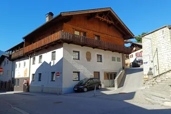Stadthaus mit 3 Wohnungen
