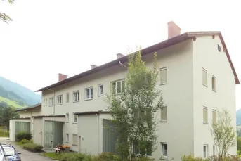 Lichtdurchflutete 2-Zimmer-Wohnung im Obergeschoss mit Balkon - geförderte Miete ODER geförderte Miete mit Kaufoption - 2 Zimmer 