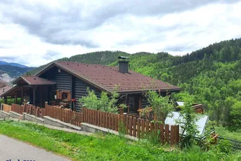 Waldblick gratis! Haus erschwinglich! Himmlischer Ausblick. Sie haben es sich verdient!