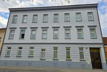 ALTBAU-ZINSHAUS IN Schwechat!!