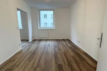 ++Sofort bezugsfertig++ Liebevolle 2-Zimmer-Wohnung mit Loggia, Lift &amp; Keller