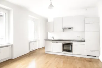 Helle, ruhige 2-Zimmer-Wohnung in zentraler Stadtlage