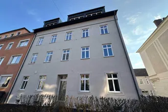 Verkauf einer Erstbezug 3-Zimmerwohnung Top 1 nach Generalsanierung