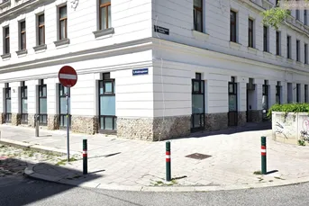 Fantastisches ECKLOKAL - direkt bei U3 Kardinal-Nagl-Platz !!