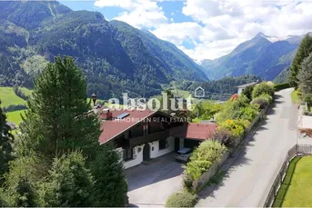 Wohnen mit Weitblick - Mehrgenerationenhaus mit Panoramablick auf das Kitzsteinhorn! 2.215 m² Grund!
