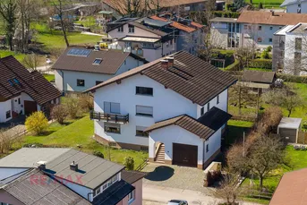 Zweiparteienhaus in Lauteracher Toplage mit fast 1.000m² Grundstück