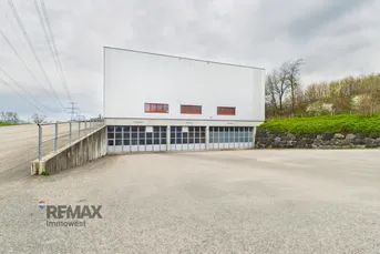 Lagerhalle in bester Lage mit direkter Anbindung an die A14