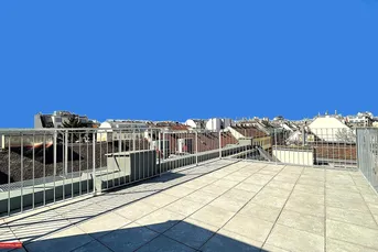 FAST 4. BEZIRK - MEDITERANES VIP - PENTHOUSE - BJ 2025 - 3 TERRASSEN - DESIGN AWARD - DIREKTLIFT - WIENBLICK - RESTAURIERTES STILJUWEL