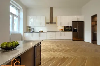 * ERSTBEZUG nach SANIERUNG ECKWOHNUNG *