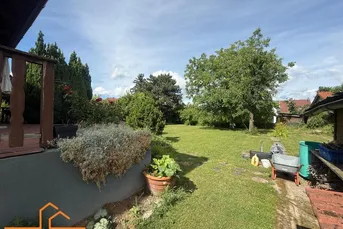 *** SPANNEND | 1.189 M² EIGENGRUND NAHE U1 LEOPOLDAU MIT ZWEI EINFAMILIENHÄUSERN +++