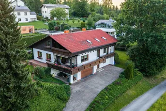 Großzügiges Haus mit idyllischem Garten nahe dem Attersee
