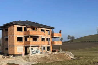 Neubau Terrassenwohnung mit schöner Aussicht in Atzbach