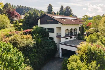 Wohlfühloase mit besonderem Charakter - Einfamilienhaus mit Traumgarten, Pool &amp; Sauna
