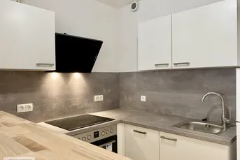 3-ZIMMERWOHNUNG mit neuer Küche! // TRENDVIERTEL LEND /// TOLLE BALKONWOHNUNG