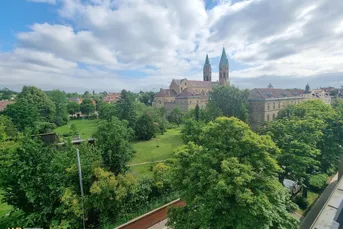 Blick über die Dächer von Döbling! Schöne 4 Zimmer Wohnung mit Rundumterrasse! Garagenplatz im EIgentum!