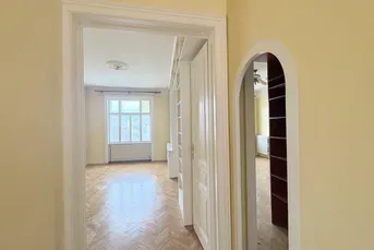 Charmante 2-Zimmer-Wohnung in 1090 Wien – Ihr Sanierungsprojekt wartet!