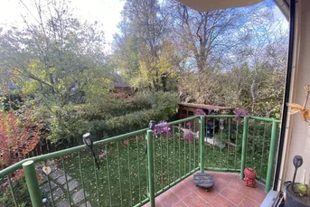 Sehr helle 2 Zimmer Wohnung in bester Ruhelage mit Balkon!